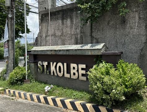 Foreclosed House in St Kolbe, San Fernando Pampanga .